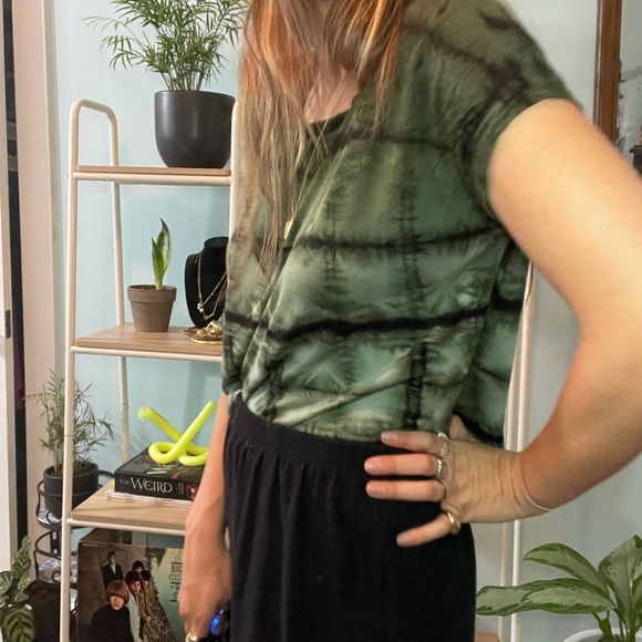 Green Tie Dye Top - Picture 3 of 12